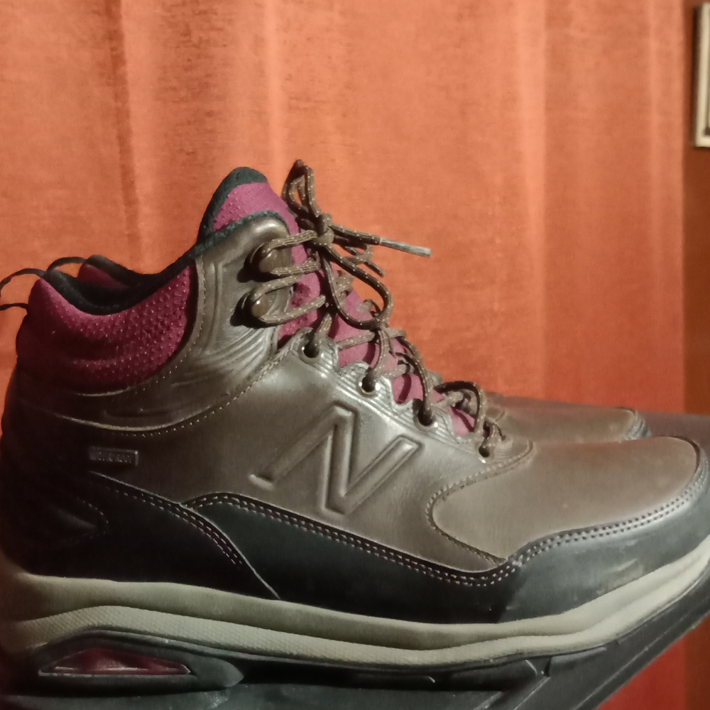 Woman's New Balance Hiking Boots